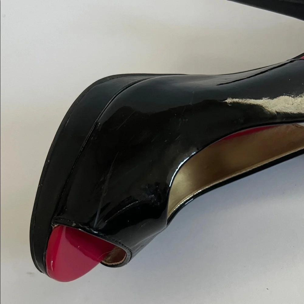 Christian Siriano‎ Black and Red Peep Toe Slingback Heels